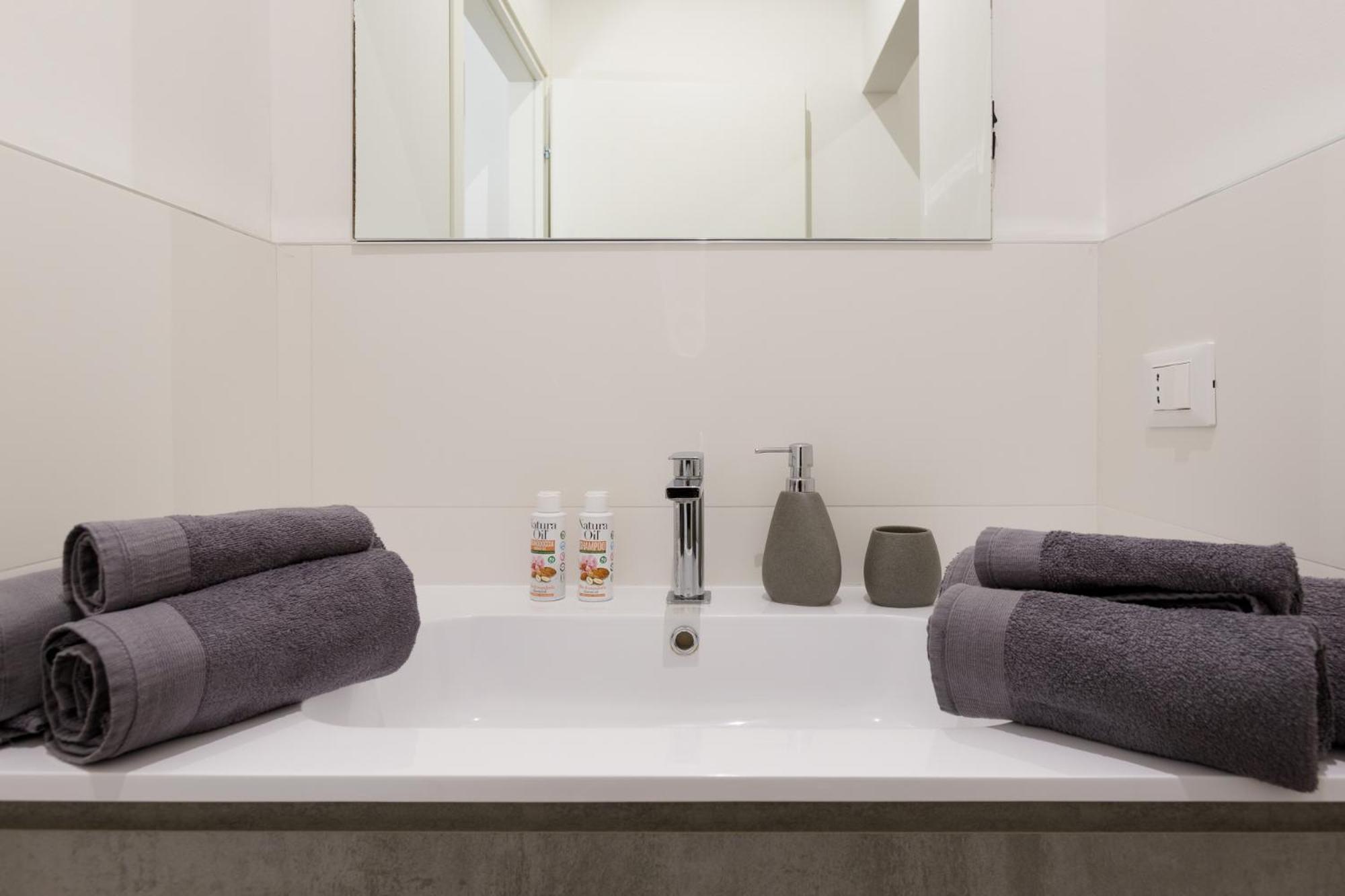 Central Trieste - Elegant City Stay מראה חיצוני תמונה