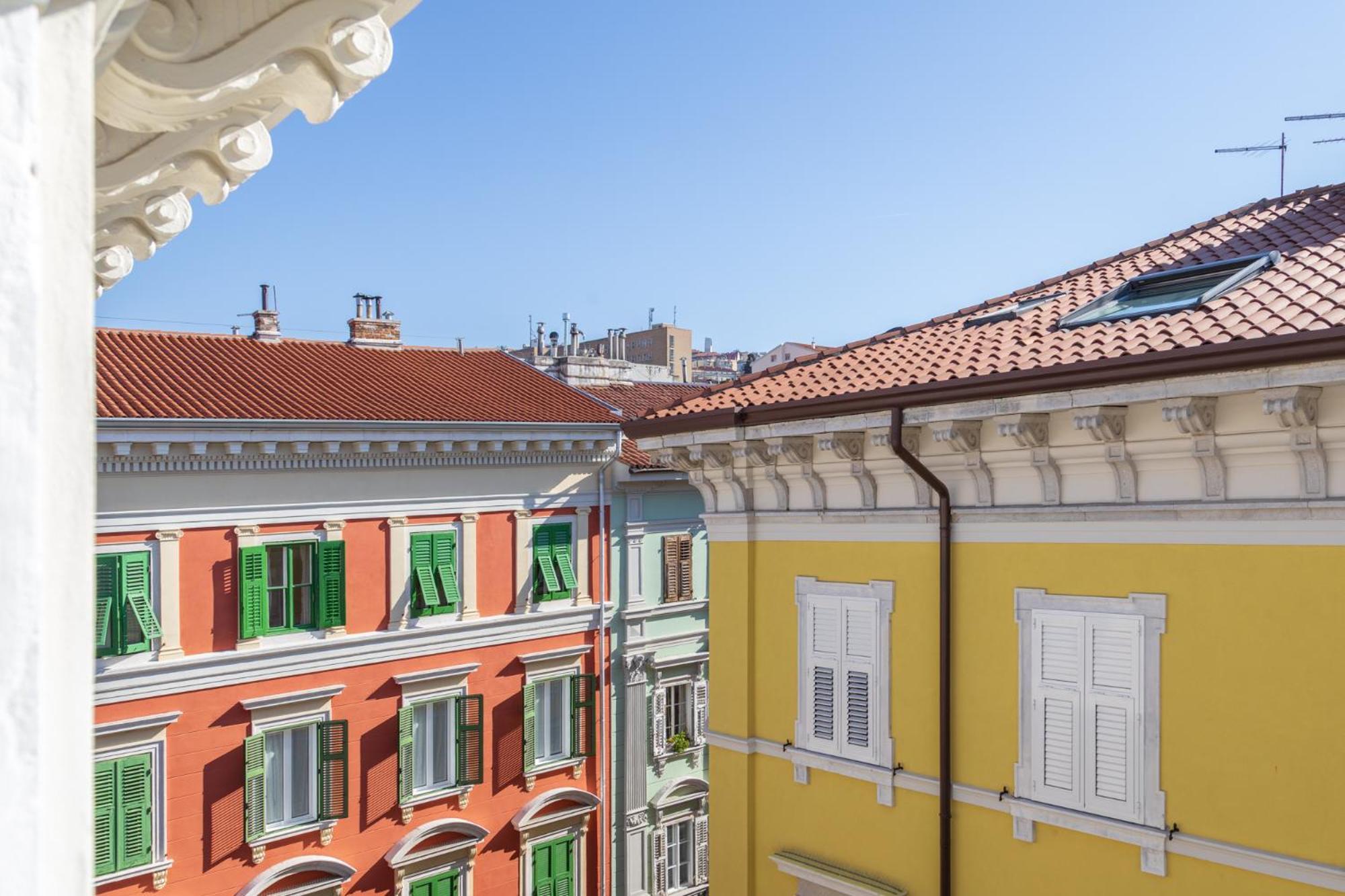 Central Trieste - Elegant City Stay מראה חיצוני תמונה